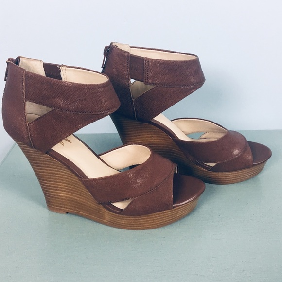 New in Box Seychelles Leather Wedge 8.5 - Picture 3 of 8